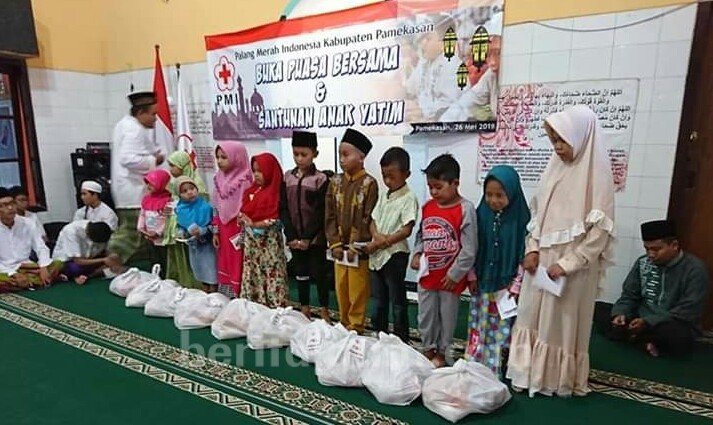 Ramadan, PMI Pamekasan Santuni Anak Yatim