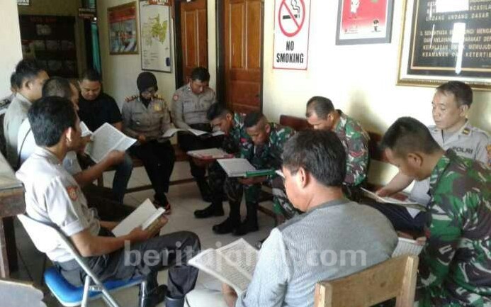 Anggota TNI-Polri Ngaji Bersama Demi Kedamaian Bangsa