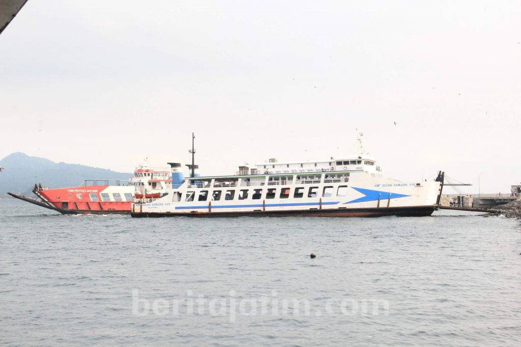 KSOP Tanjungwangi Semprit Dua Kapal Penyeberangan Selat Bali