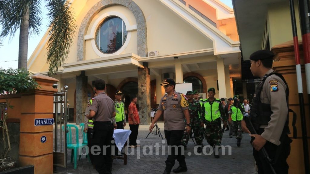 Kenaikan Isa Al Masih, Kapolresta Kediri Pimpin Patroli Gereja