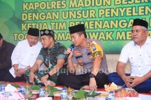 Dandim dan Kapolres Madiun Buka Puasa Bersama Masyarakat