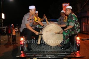 Dandim dan Kapolres Madiun Gelar Sahur On The Road dengan Warga