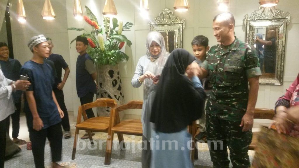 Danrem Bhaskara Jaya Berbagi dengan Yatim Piatu