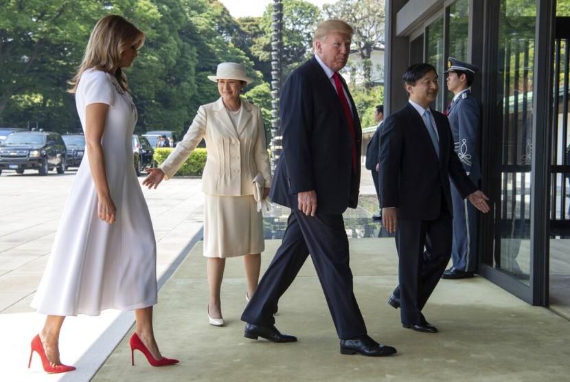 Trump Jadi Presiden Pertama yang Bertemu Kaisar Baru Jepang