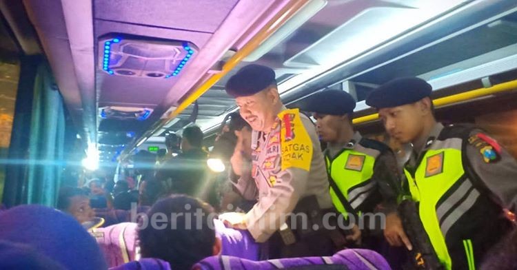 Bus Lorena Tujuan Jakarta Diamankan Tim Gabungan Banyuwangi