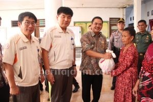 Ramadan, PT CJI Bagikan 4.002 Paket Sembako untuk Warga