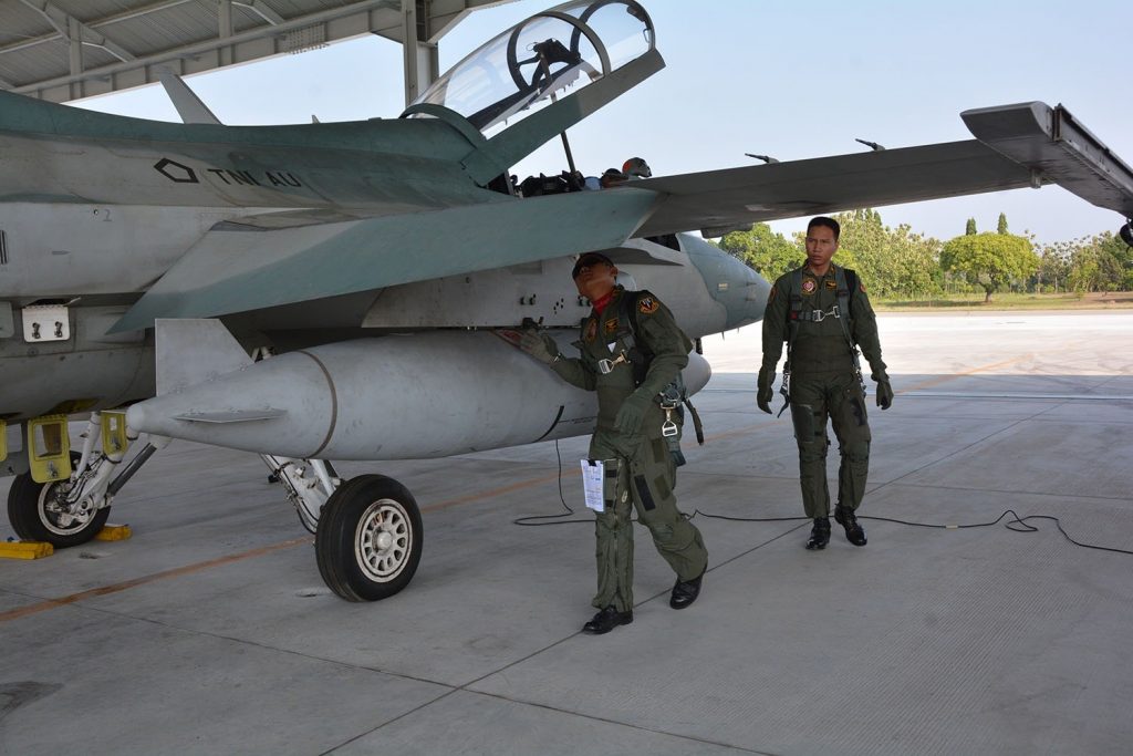 Pilot Lanud Iswahjudi Tetap Terbang di Bulan Ramadan