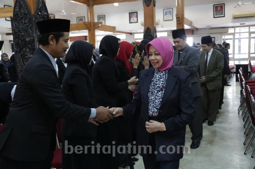 Bupati Kediri Lantik 62 Pejabat Administrasi Pengawas dan Fungsional Kesehatan