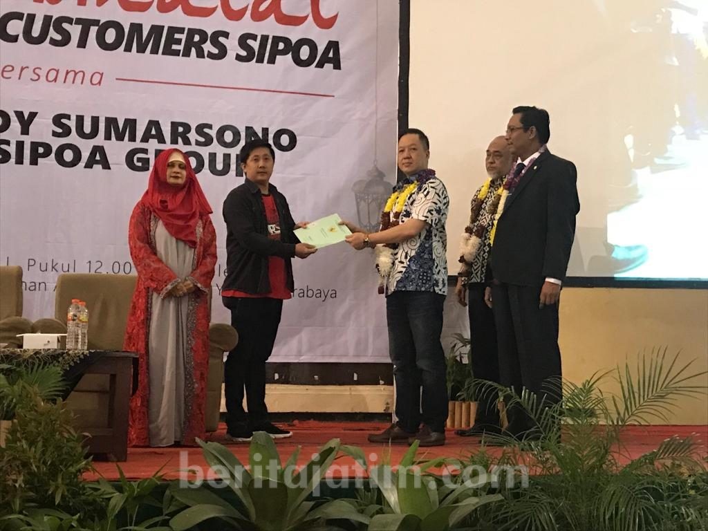 Untuk Refund 3800 Konsumen, Direksi Sipoa Group Bagikan Sertifikat