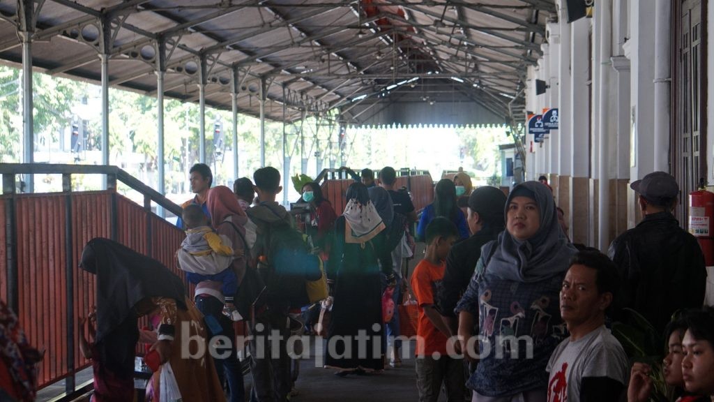 Ada Tiket Promo, Penumpang Kereta Api Surabaya-Jember Meningkat