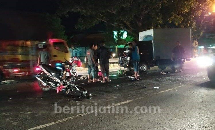 Pemudik Ditabrak Mobil Boks, Suami Meninggal, Istri dan Anaknya Terluka