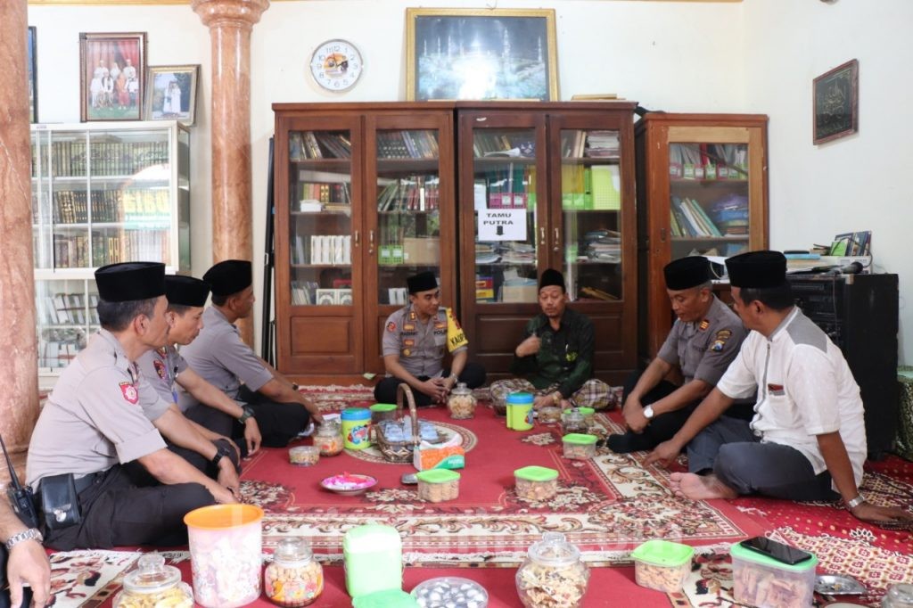 Perkuat Sinergitas, Polres Ponorogo Silaturahmi ke Beberapa Ponpes