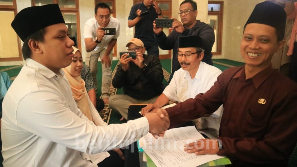 Nikah di Kantor Polisi, Rasanya Bahagia Campur Sedih