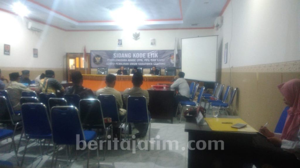 KPU Sampang Gelar Sidang Dugaan Perubahan Perolehan Hasil Suara Pemilu 2019