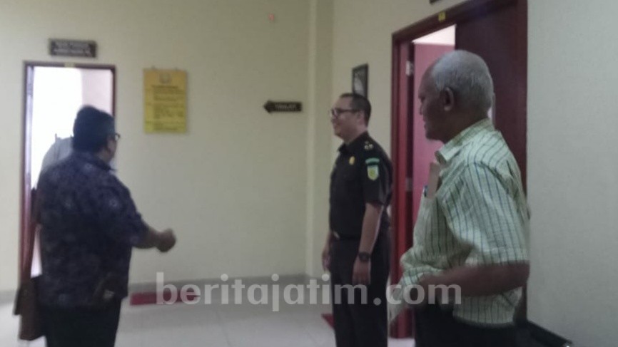 Kepala Inspektorat Bojonegoro Diserahkan ke JPU