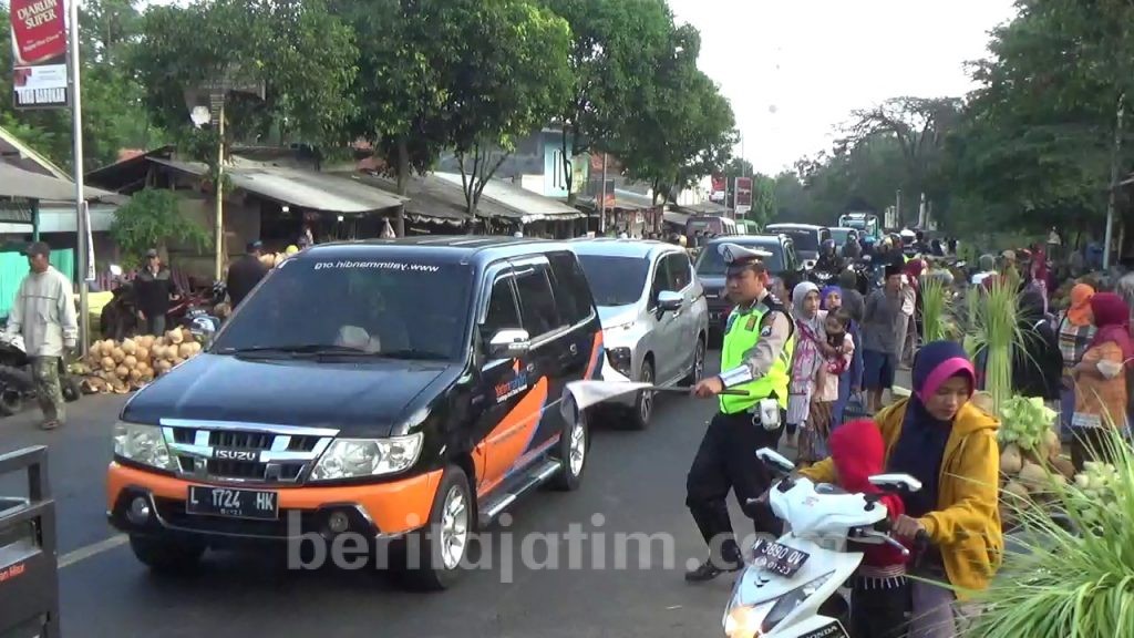 Pemudik Harus Waspadai 2 Pasar Tumpah di Lumajang