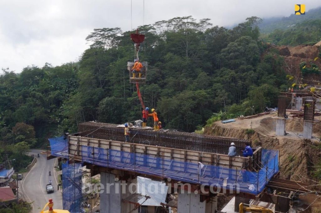 Dukung Pariwisata Bali, Kementerian PUPR Bangun Jalan Pintas Mengwitani-Singaraja