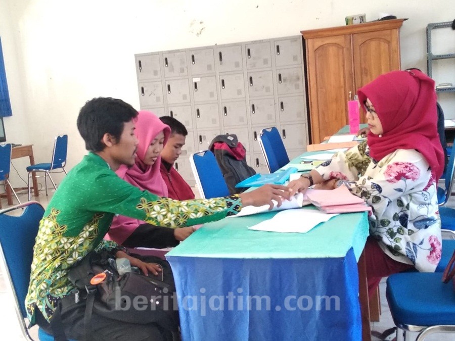 Pendaftaran Via Offline ke SMA Negeri, Rugikan SMA Swasta di Ponorogo