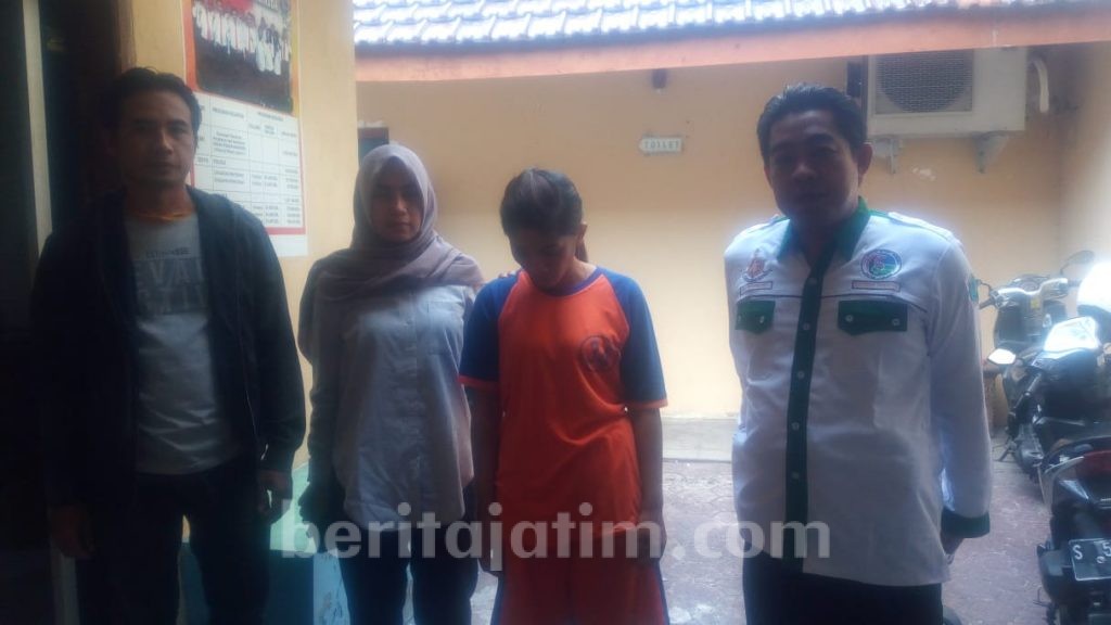 Penyanyi Kafe Ditangkap Polisi, Sembunyikan Sabu di Lilitan Lakban