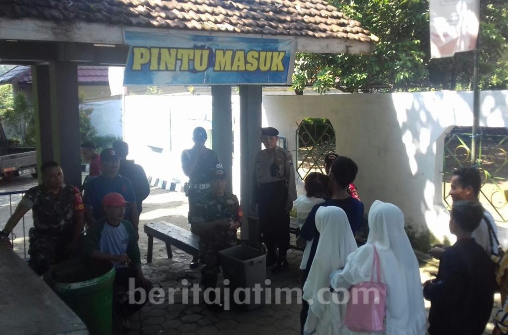 Lokasi Wisata di Papuma, Watu Ulo dan Pancer Jember Ramai