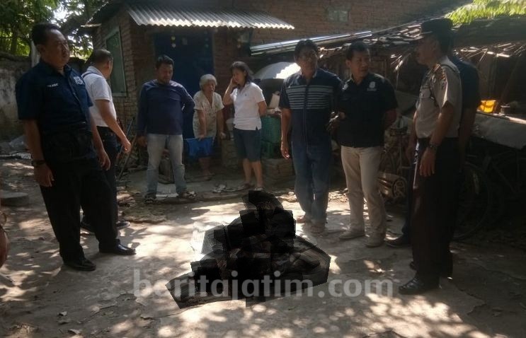 Bersihkan Benalu, Warga Kediri Meninggal di Pohon Jambu Dursono