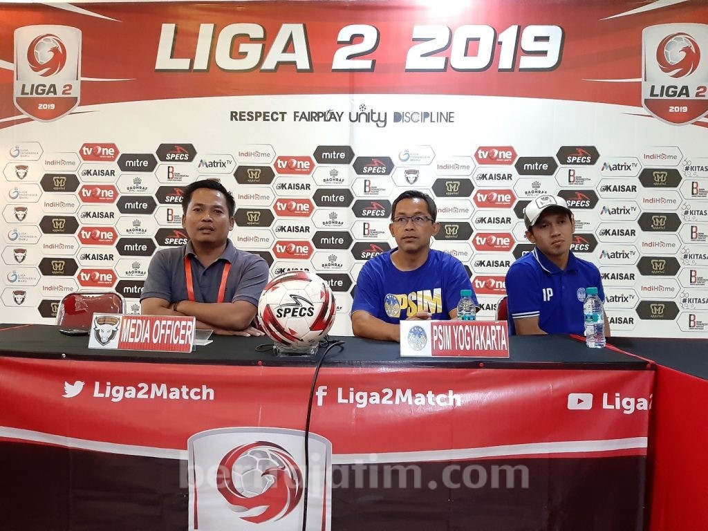 Aji Santoso: Kebobolan Dua Gol Murni Karena Kesalahan Pemain