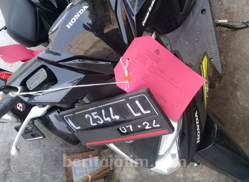 Curi Susu di Indomaret, Kepergok Lalu Kabur, Motor Ditinggal