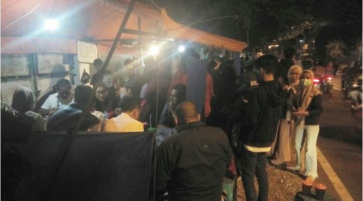 Nasi Sampah ‘Sego Resek’ Kuliner Hits di Malang IMG-20190708-WA0030
