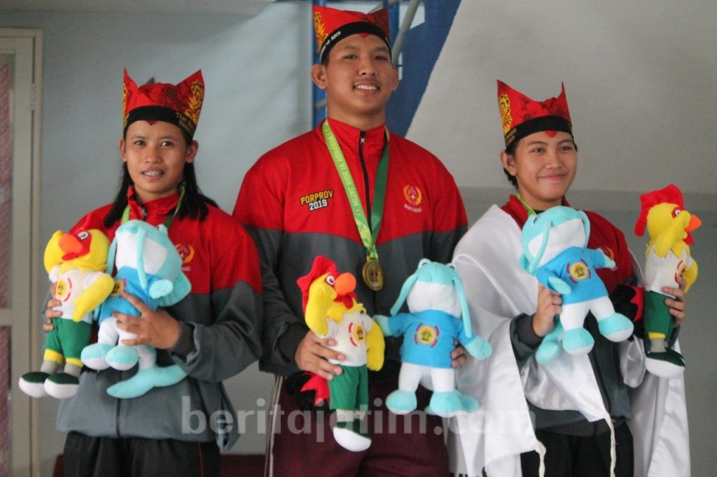 Banyuwangi Tambah Emas di Cabang Gulat, Muathay Raih Perak