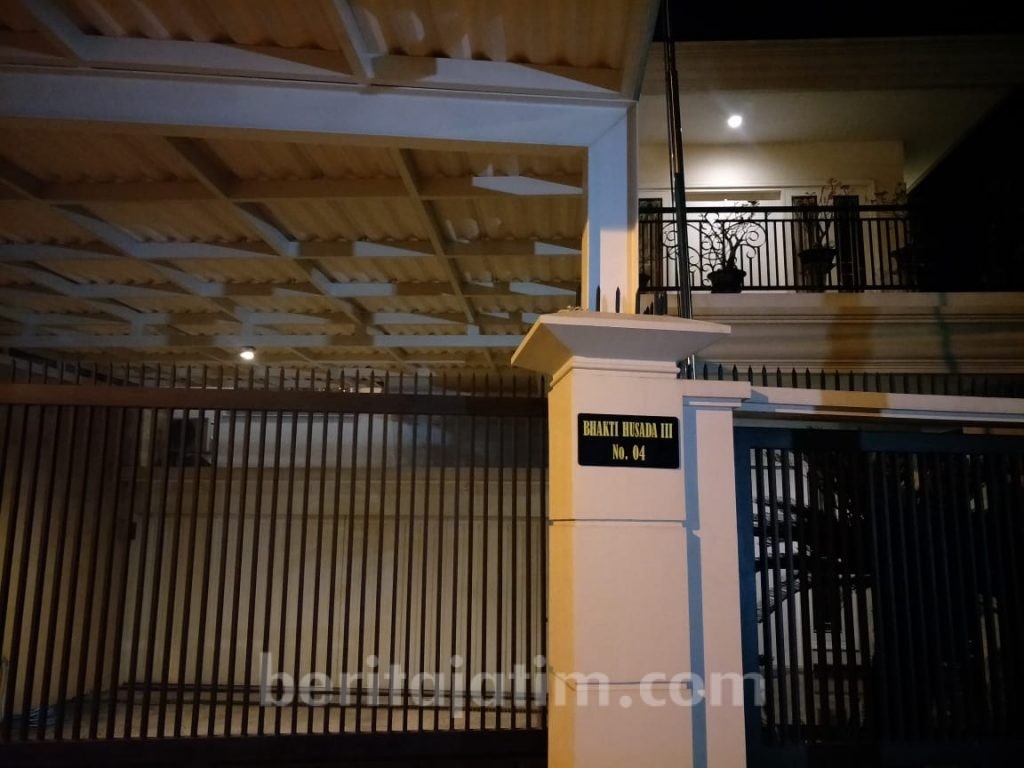 Geledah Kantor dan Rumah Pejabat Bappeda Jatim, KPK Sita Dokumen dan Telepon Genggam