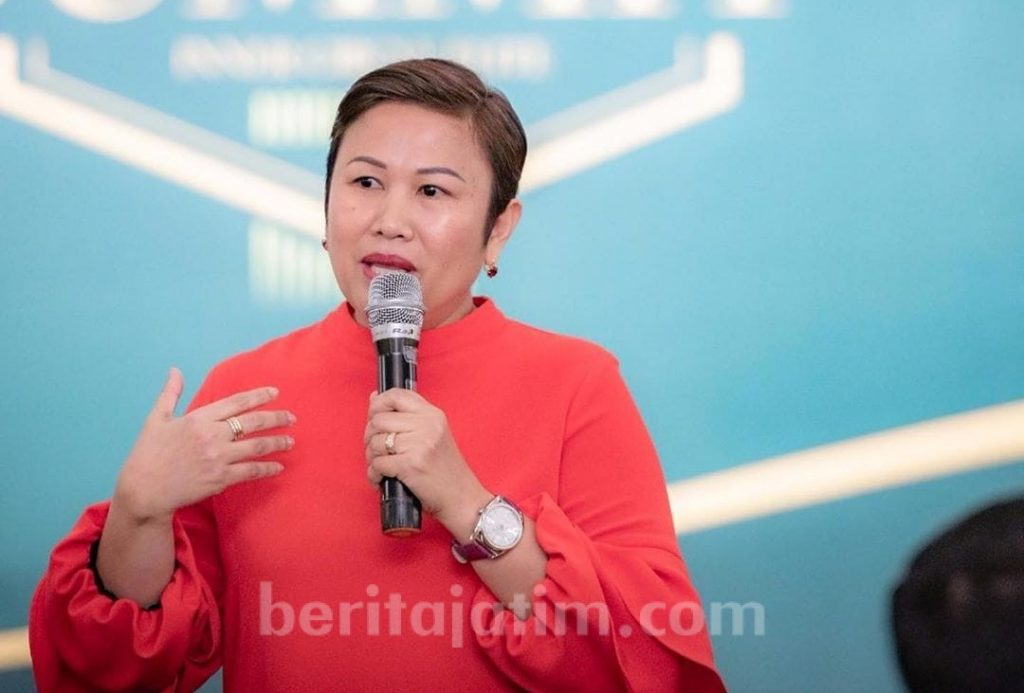 Malou Caluza, Pimpinan Wanita Pertama di QNET