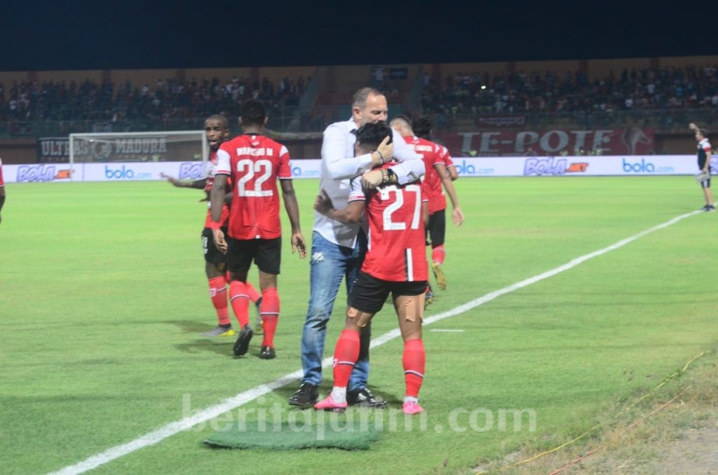 Gol Cantik Andik Antarkan Kemenangan Madura United atas Arema FC