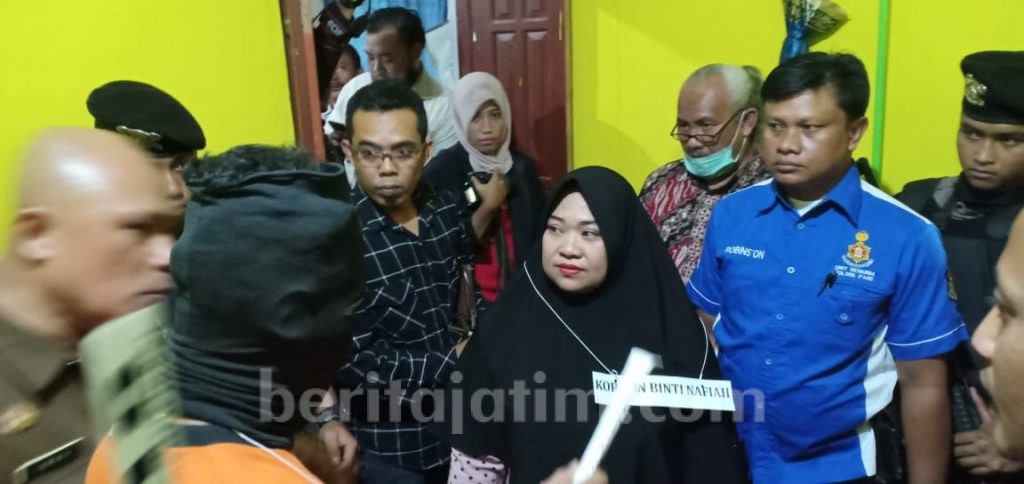 Rekonstruksi, Anggota Fatayat NU Kabupaten Kediri Ini Dibunuh dengan Linggis