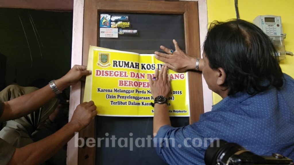 Razia Kamar Kos di Mojokerto, Petugas Temukan 6 Pasangan Pesta Sabu