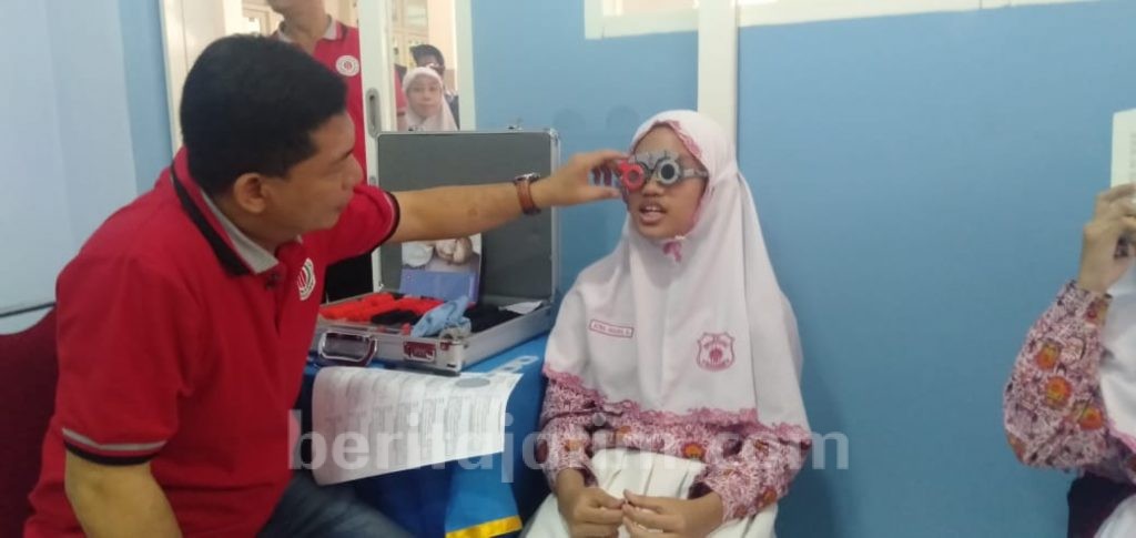 6000 Anak Lakukan Pemeriksaan Mata, Pecahkan Rekor Muri