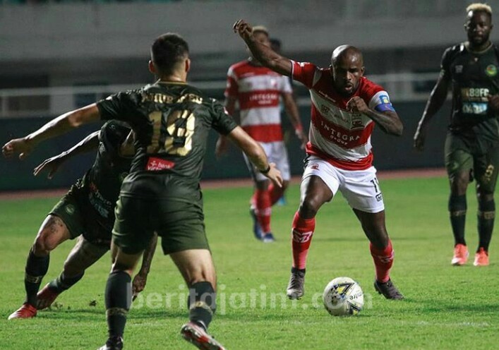 Jadwal ‘Gila’ Akibatkan Pemain Madura United Terkapar