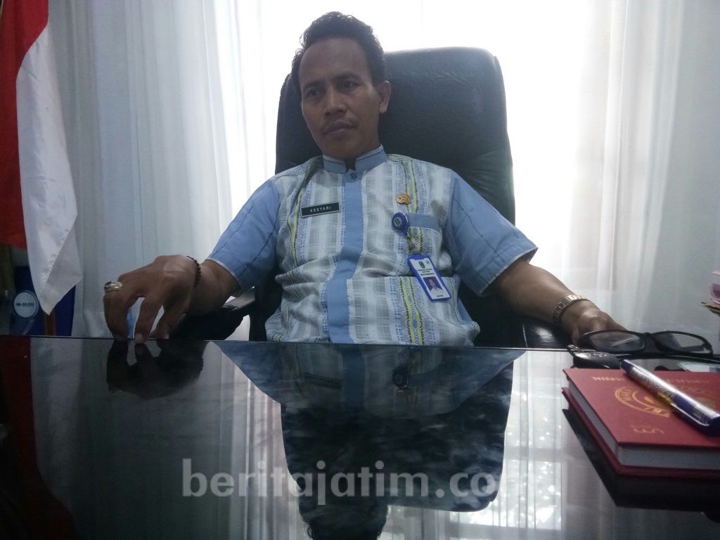 Siswa Kelas 10 Dapatkan Seragam Gratis dari Pemprov Jatim