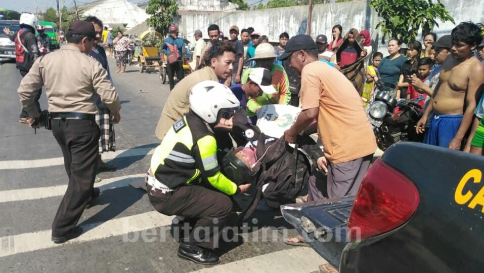 Hindari Kambing di Jalur Pantura, Pemotor Tewas Tertabrak Trailer
