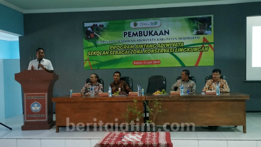 Rangkul 10 Sekolah Adiwiyata di Mojokerto, PT Multi Bintang Ajak Pelajar Peduli Lingkungan DAS Brantas