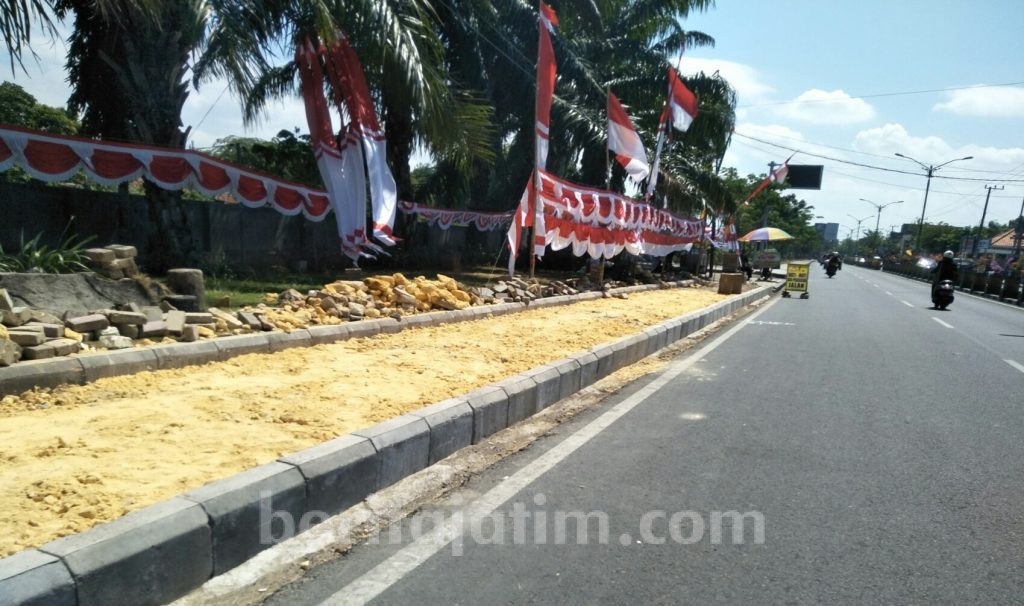 Pedagang ‘Agustusan’ Mulai Padati Pamekasan