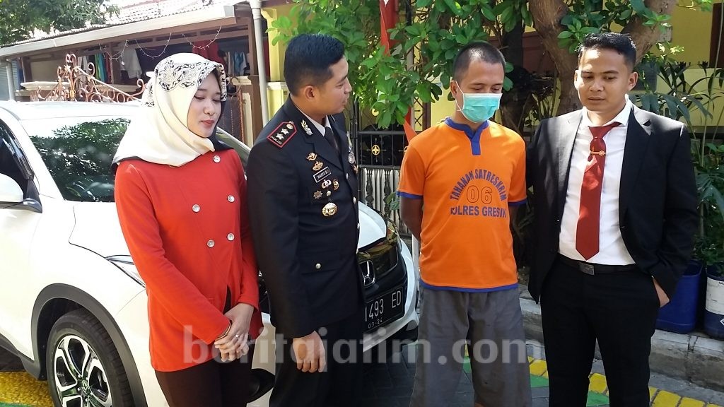 Sempat Digadaikan 9 Hari, Kapolres Gresik Serahkan Kembali Kunci Mobil ke Pemilik