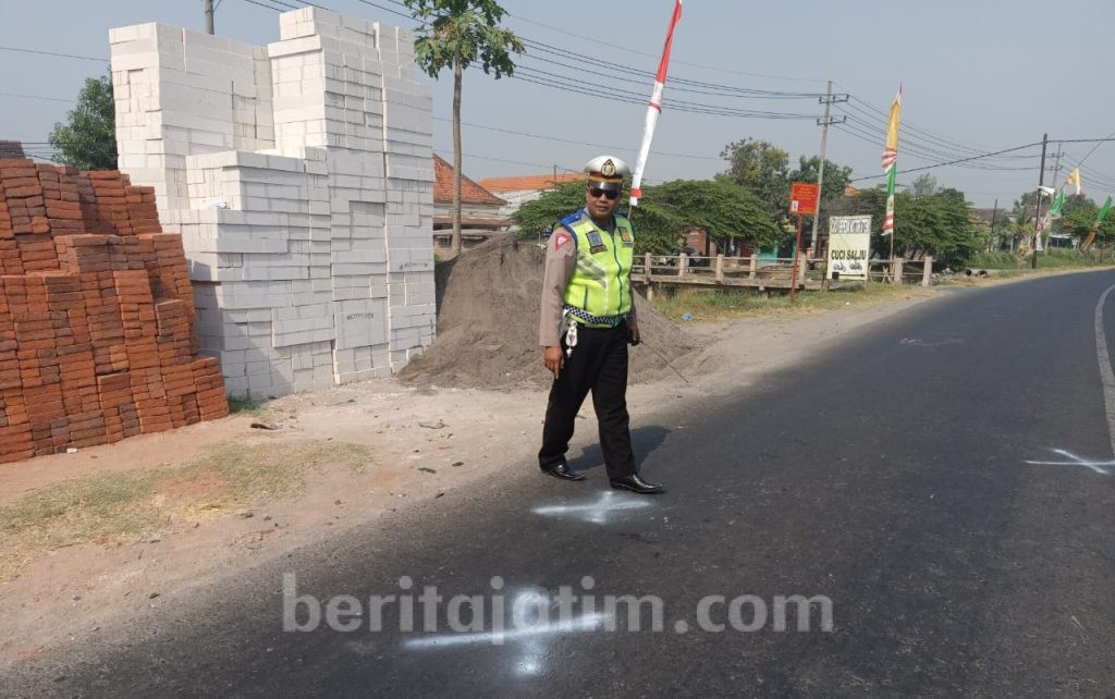 Keluar Gang, Warga Sukodono Tertabrak Honda CBR, Luka Parah lalu Meninggal