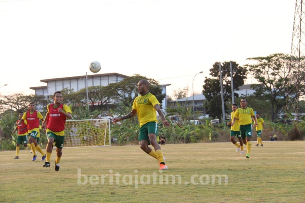Djanur Sudah Amati Permainan Madura United