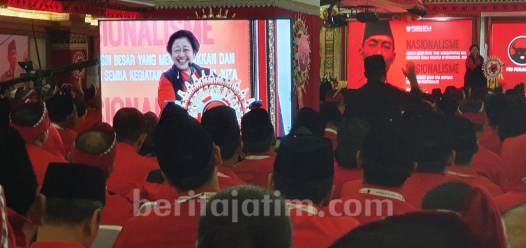 Ketua PDIP Jatim Ikut Dampingi Pengambilan Sumpah Megawati