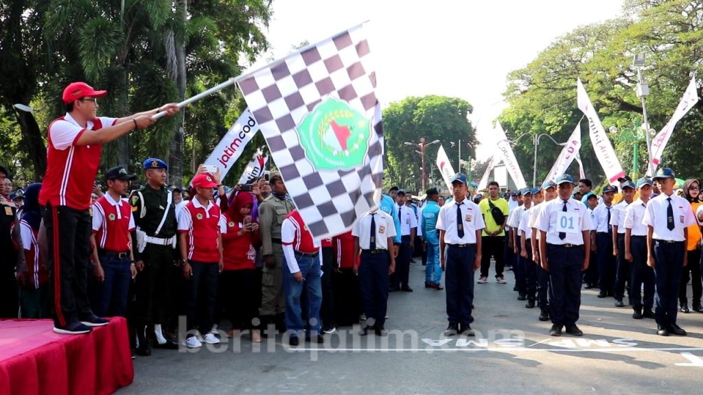 Bupati Pamekasan Resmi Buka Gerak Jalan HUT Ke-74 RI