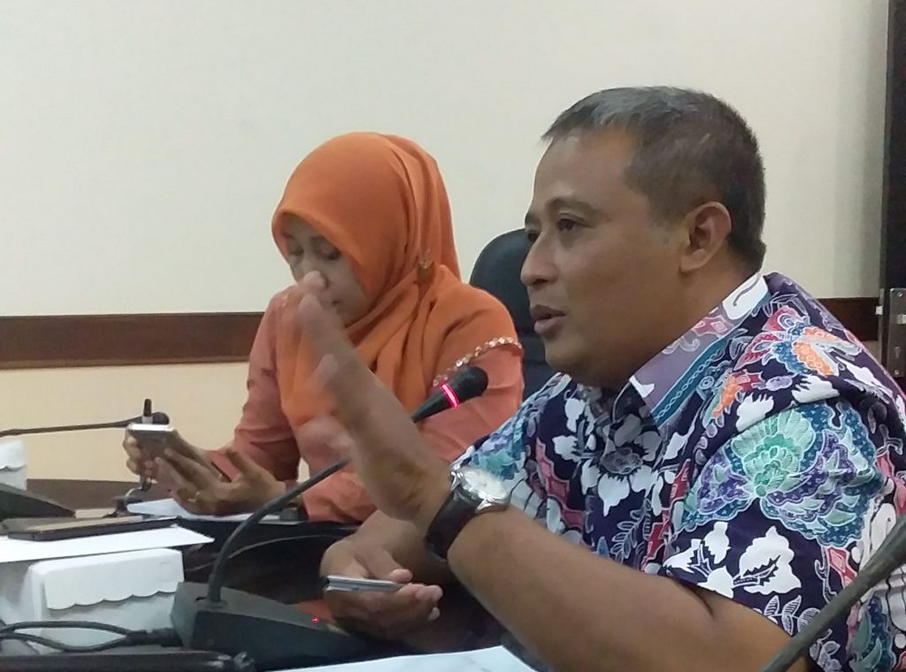 PKS Serukan Ganti Bupati Jember, Perwakilan Guru Tepuk Tangan