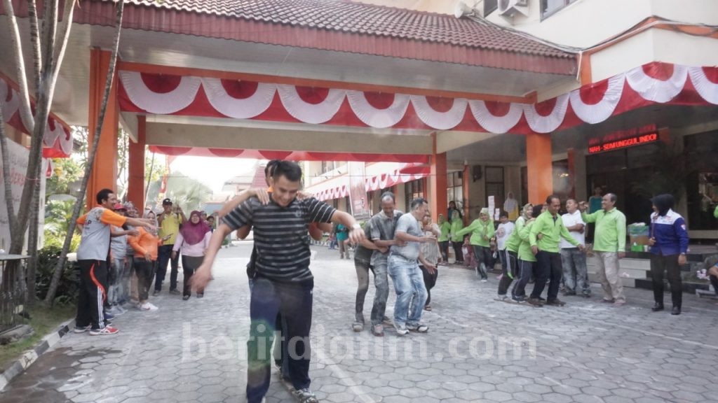 Lewat Lomba Tradisional, Walikota Mojokerto Harap ASN Lebih Kompak