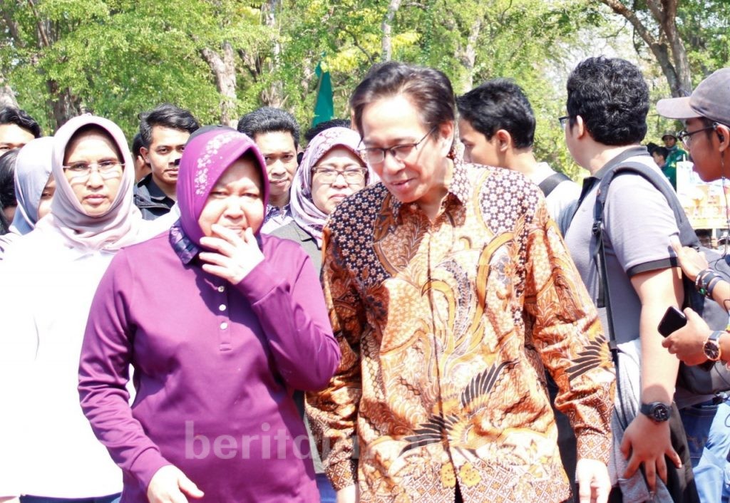 Wali Kota Tri Rismaharini Semangati Mahasiswa Baru di Gerigi ITS 2019