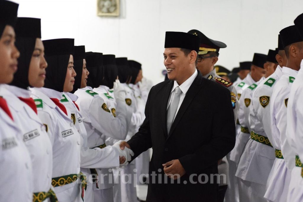 Walikota Kediri Kukuhkan Calon Paskibraka