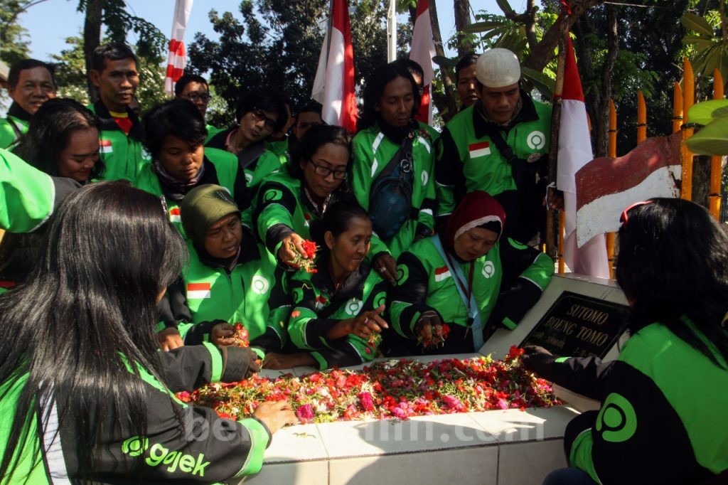Ribuan Mitra Gojek Se-Nusantara Rayakan HUT Ke-74 Kemerdekaan RI Lewat Festival Merah Putih Mitra